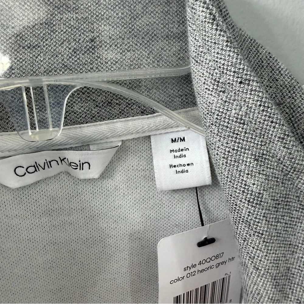Calvin Klein Men’s Heather Grey Quarter Zip Pullover Medium